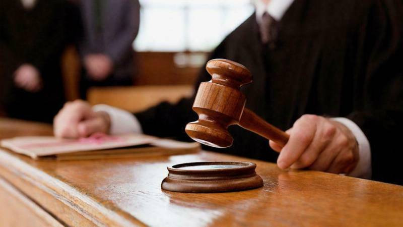 Dövlətə xəyanətdə ittiham olunan keçmiş gəmi kapitanı ilə bağlı qərar