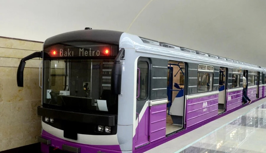 Metroda hadisə- Azyaşlıya qarşı əxlaqsız hərəkət etdi, polisə tabe olmadı 