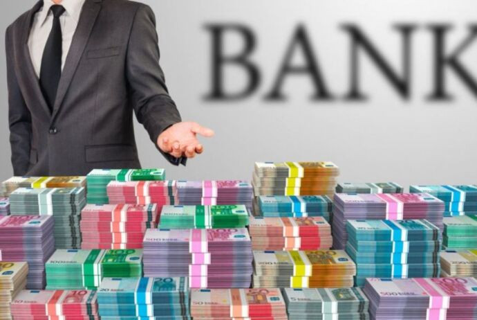 Azərbaycanda bank rəhbərlərinin gəlirləri açıqlandı – SİYAHI, MƏBLƏĞLƏR