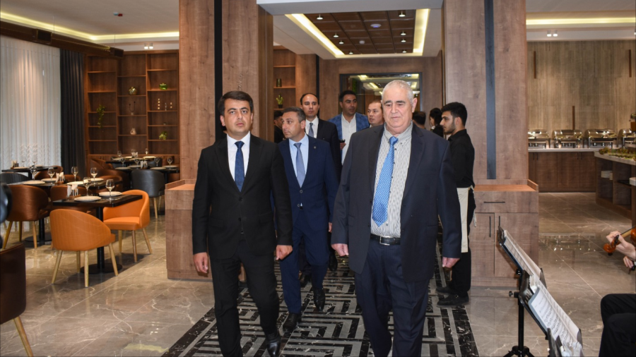 “Şərurlu İsfəndiyar” Göygöldə yeni otel açdı – FOTO 