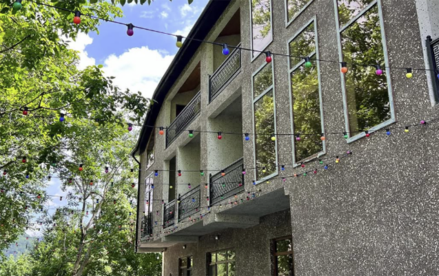 Azərbaycanda məşhur hotel yandı – FOTO 