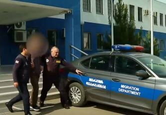 Azərbaycanlılar və ermənilər bu ölkədən çıxarıldı