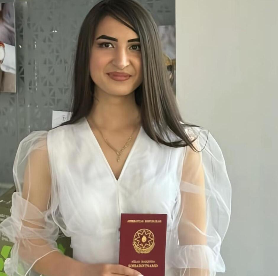 Qazinin faciəvi şəkildə ölən xanımı ilə nikahından VİDEO 