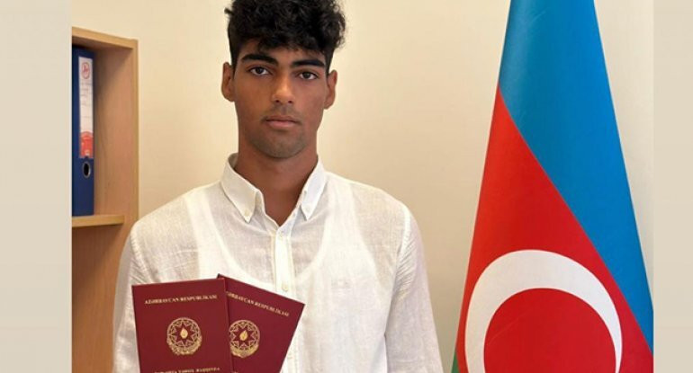 İmtahanda 697 bal yığan Əbülhəsən baxın kim imiş – FOTO