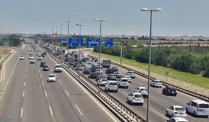 Aeroport yolundakı ağır qəzanın VİDEOSU