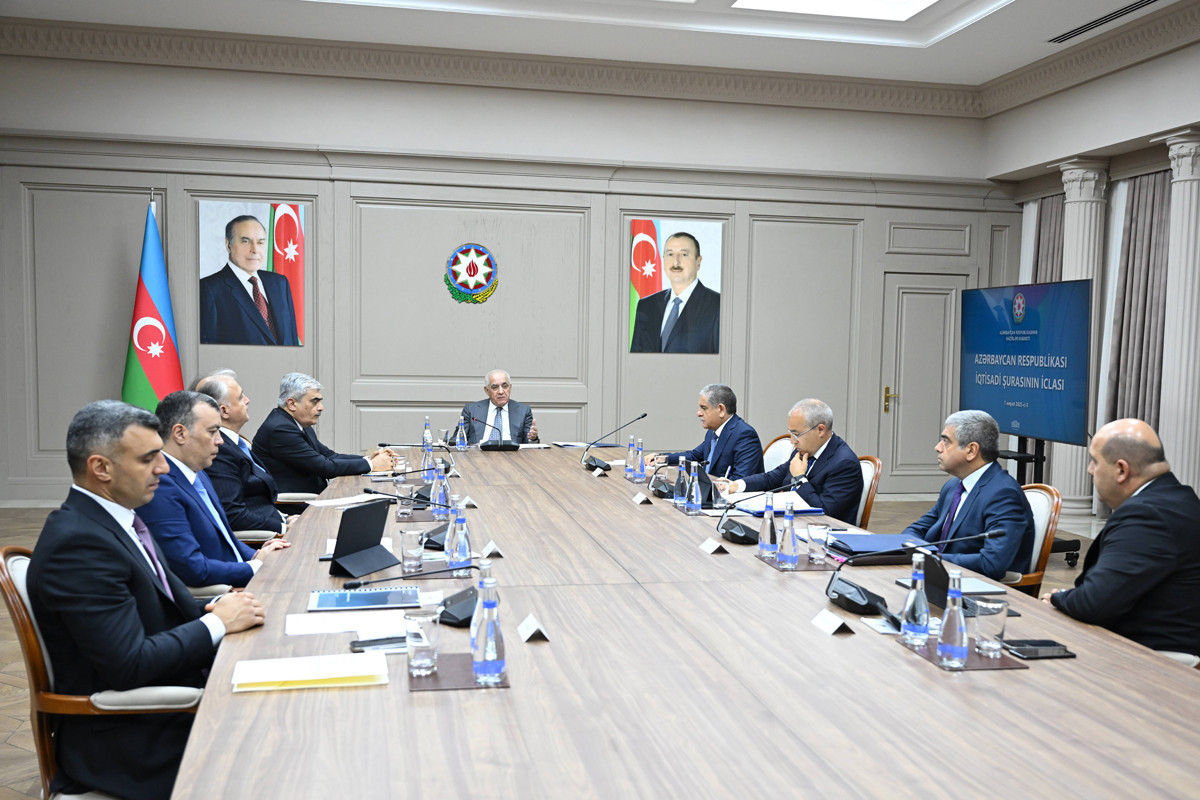 İqtisadi Şuranın növbəti iclası: gələn ilin dövlət büdcəsi müzakirə edildi