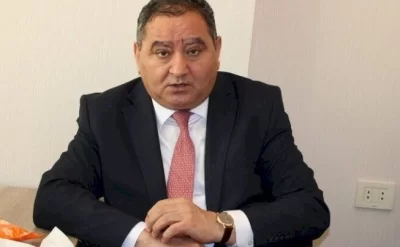 Etibar Əliyev istefa verdi