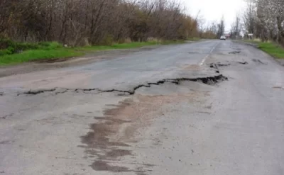Altıağac yolu bağlandı: təhlükəli vəziyyət yarandı