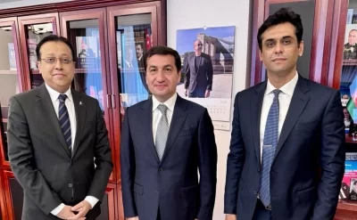 Hikmət Hacıyev Pakistan səfiri ilə görüşdü