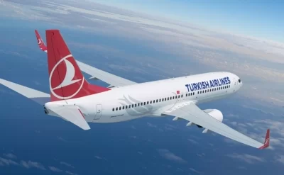 Türkiyədə sərnişin təyyarəsi rabitə dirəyinə çırpıldı