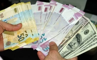 Bakıda modelin döşəyin altında gizlətdiyi PULLAR OĞURLANDI