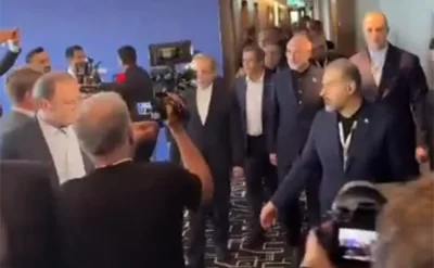 İran heyəti ABŞ nümayəndələri ilə şəkil çəkdirməkdən imtina etdi - VİDEO