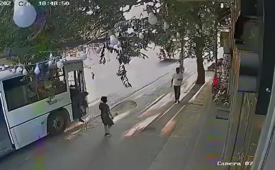 Bakıda dəhşətli qəza: Avtobus yaşlı qadının üstündən keçdi
