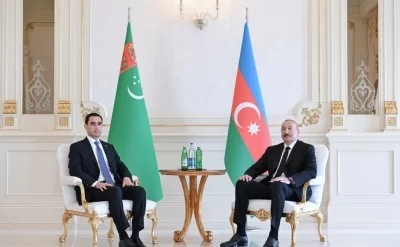 İlham Əliyev Türkmənistan Prezidenti ilə təkbətək görüşdü