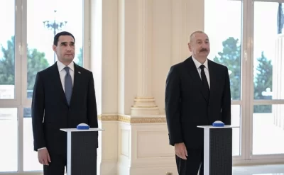 Azərbaycan Türkmənistana neftdaşıyan tanker hədiyyə etdi