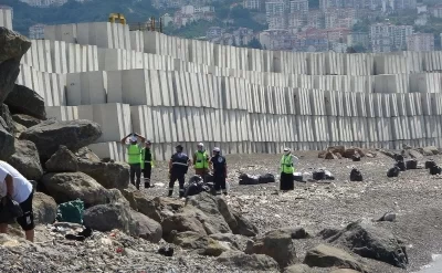 Nəhəng beton divar hamını təəccübləndirdi:
