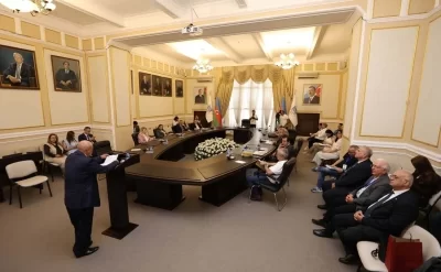 "Türk dünyası və beynəlxalq elmi əməkdaşlıq" mövzusunda panel müzakirəsi keçirildi - FOTO
