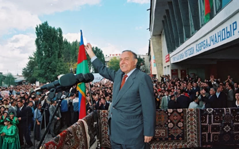 Azərbaycanın taleyini dəyişən 33 illik qərar: