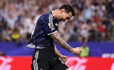 Volk Messi və Ronaldo arasında seçim etdi