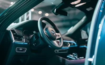 BMW sürücüləri yol hərəkəti qaydalarını ən çox pozanlar arasında birincidir