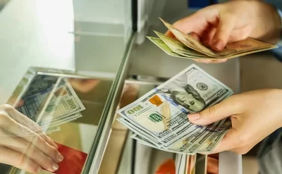 Türkiyədə dollar durmadan bahalaşır