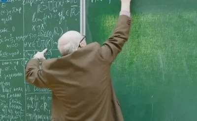 65 yaşdan sonra bu müəllimləri işdə saxlayırlar...