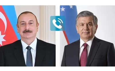 İlham Əliyev Şavkat Mirziyoyevə