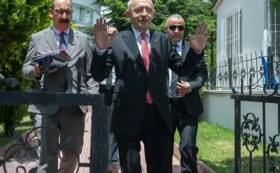 İzmirdə siyasi zəlzələ iddiası