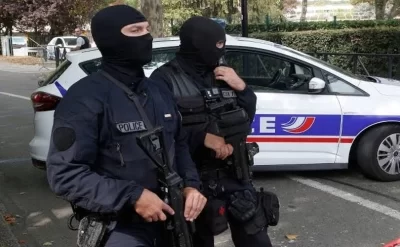 Parisdə bıçaqlı hücum nəticəsində üç qadın yaralanıb