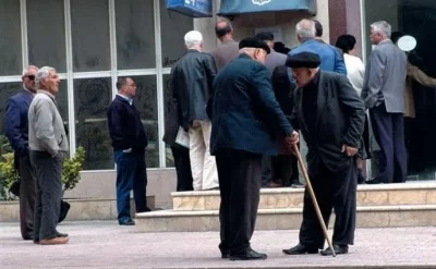 Azərbaycanda pensiya yaşı ilə bağlı