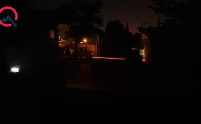 “Evlərin önünə ancaq maşın keçəndə işıq düşür”