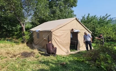 Evi dağılan sakin üçün müvəqqəti çadır quruldu