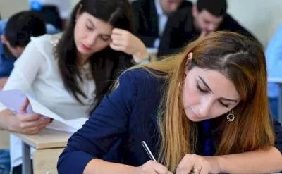 Bazar günü dövlət qulluğu