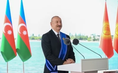 Prezidentlər mətbuata bəyanatlarla çıxış ediblər