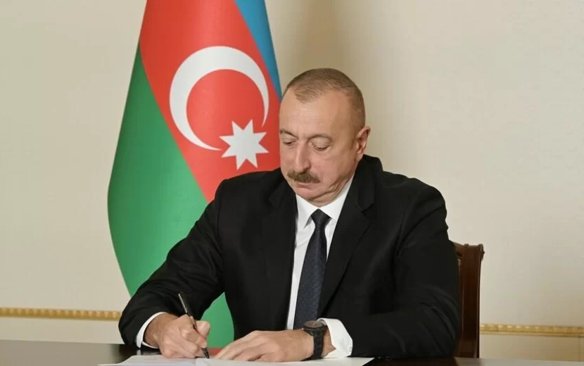 Prezidentdən daşınmaz əmlakla bağlı -