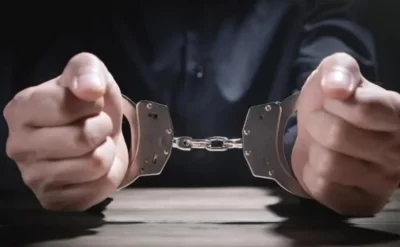 İşlədiyi mağazadan oğurluq edən şəxs saxlanıldı