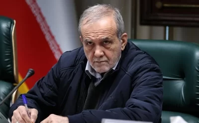 Pezeşkian istefa iddialarını təkzib edib