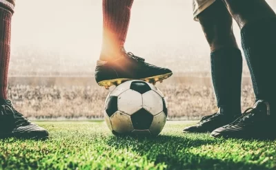 Taylandda futbol oyunu zamanı ildırım vurdu: 1 futbolçu ölüb, 9 nəfər yaralanıb