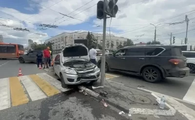 Rusiyada avtomobil piyadaları əzdi