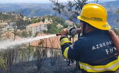Laçında yaşayış evlərinin yaxınlığında yanğın oldu