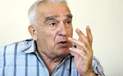 Görkəmli şair Çingiz Əlioğlu