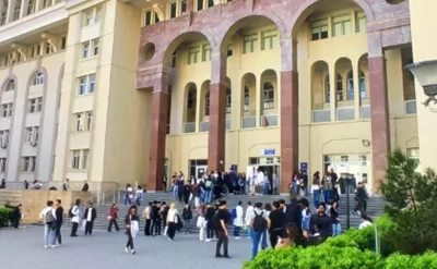 Təhsilhaqqının 1500 manat azaldılması ilə bağlı