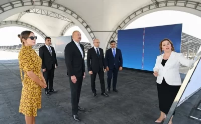İlham Əliyev Naxçıvanda günəş elektrik stansiyalarında görülən işlərlə tanış oldu - FOTO