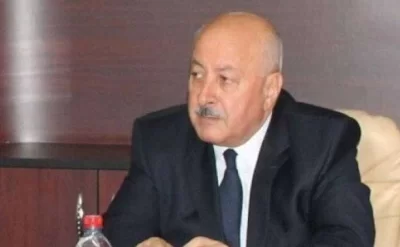 İcra başçısını təhqir etdi -