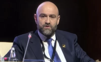 Babək Hüseynov SOCAR-ın vitse-prezidenti vəzifəsindən