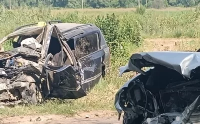 Qazaxda iki minik avtomobili toqquşub, ölənlər var -