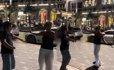 Emma Ələkbərzadənin oğlu ilə rəqsi -