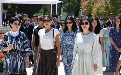 Prezident ailəsinin İsmayıl Samani türbəsindən – Fotoları