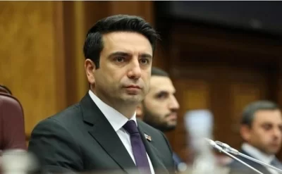 Simonyan Rusiya səfiri ilə görüşdü