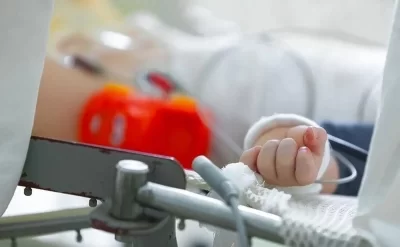 3 yaşlı uşağın döyülməsi: Ana valideynlikdən